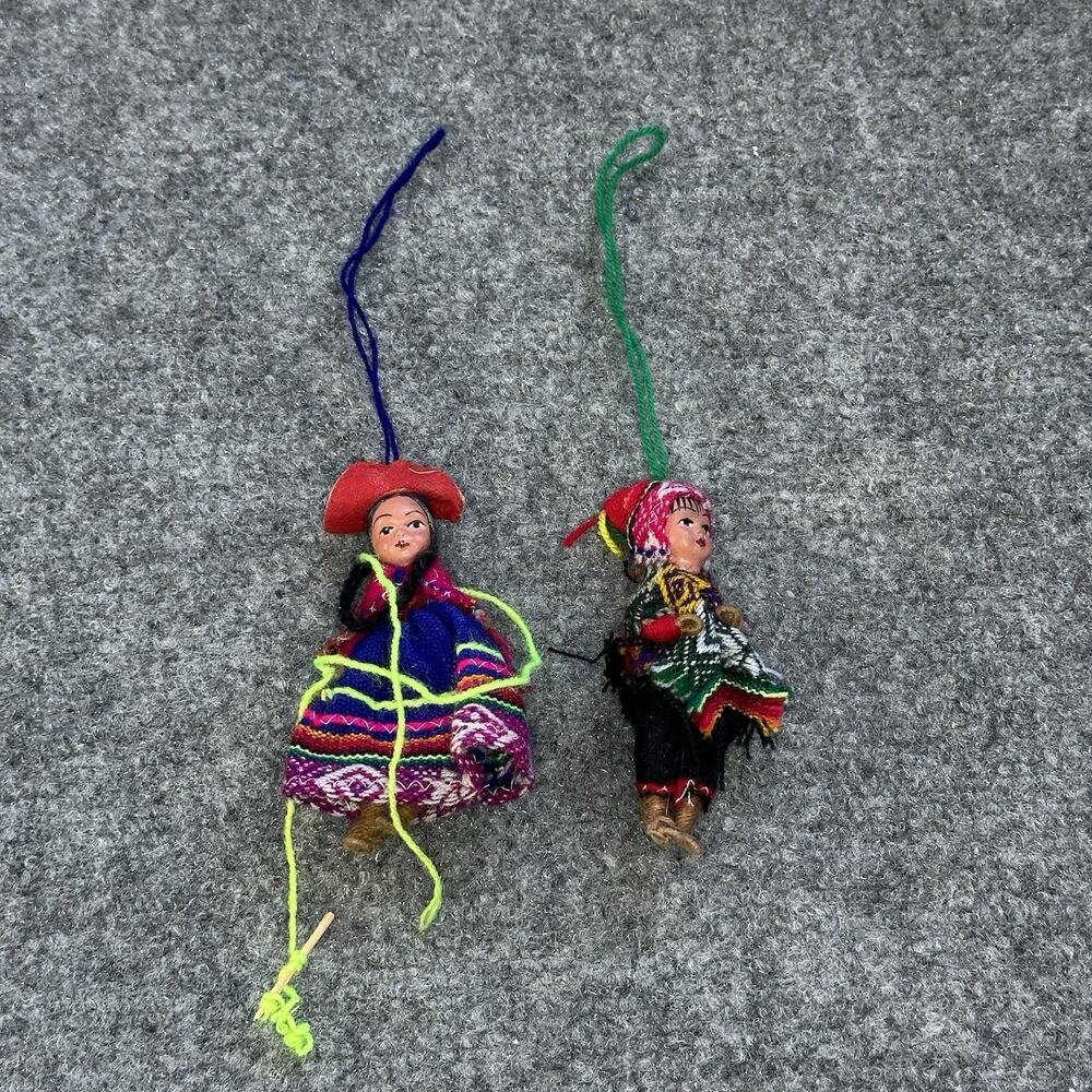 Pair Of Peruvian Handmade Wooden Souvenir Dolls Toys - (Vintage) - 4” Tall Rare